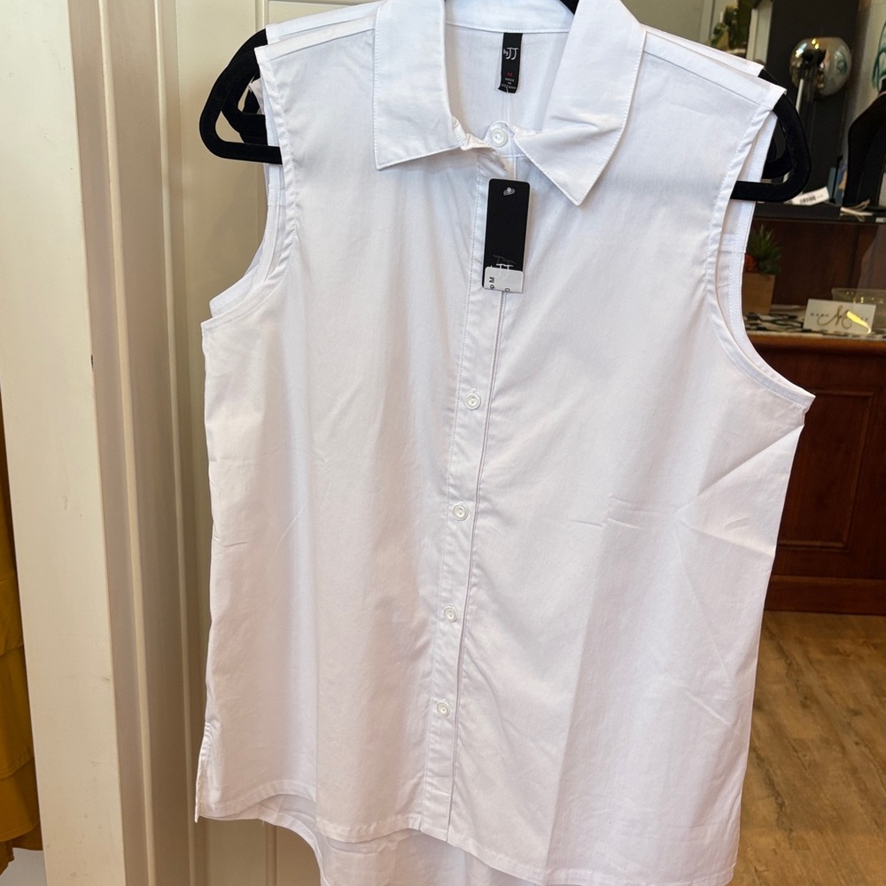 White Sleeveless Collared Shirt